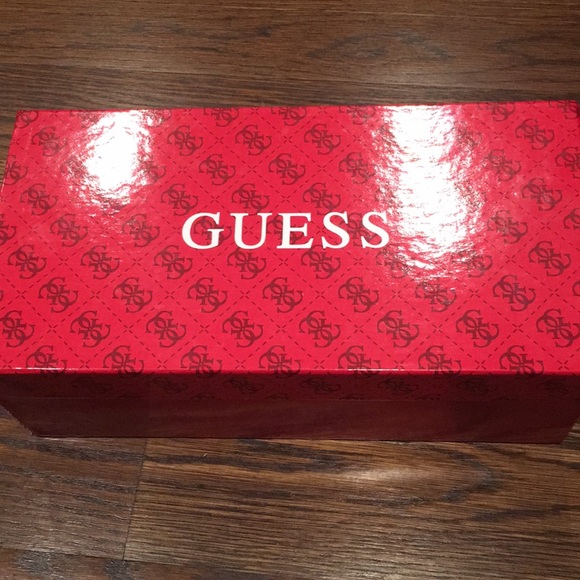 Shoes - Picture 2 of 8